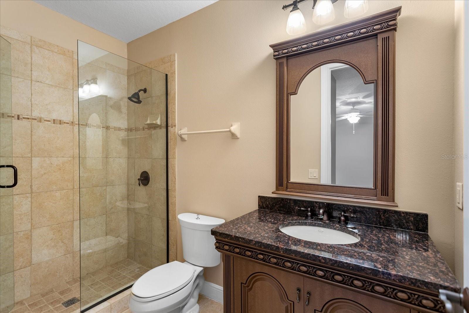 Image 38 of 66 For 401 Kentucky Blue Circle