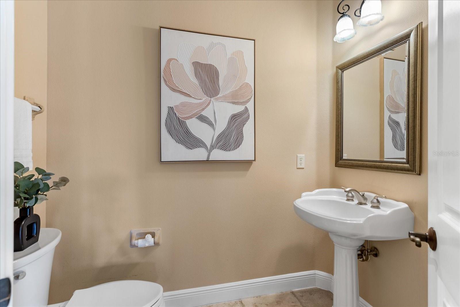 Image 39 of 66 For 401 Kentucky Blue Circle