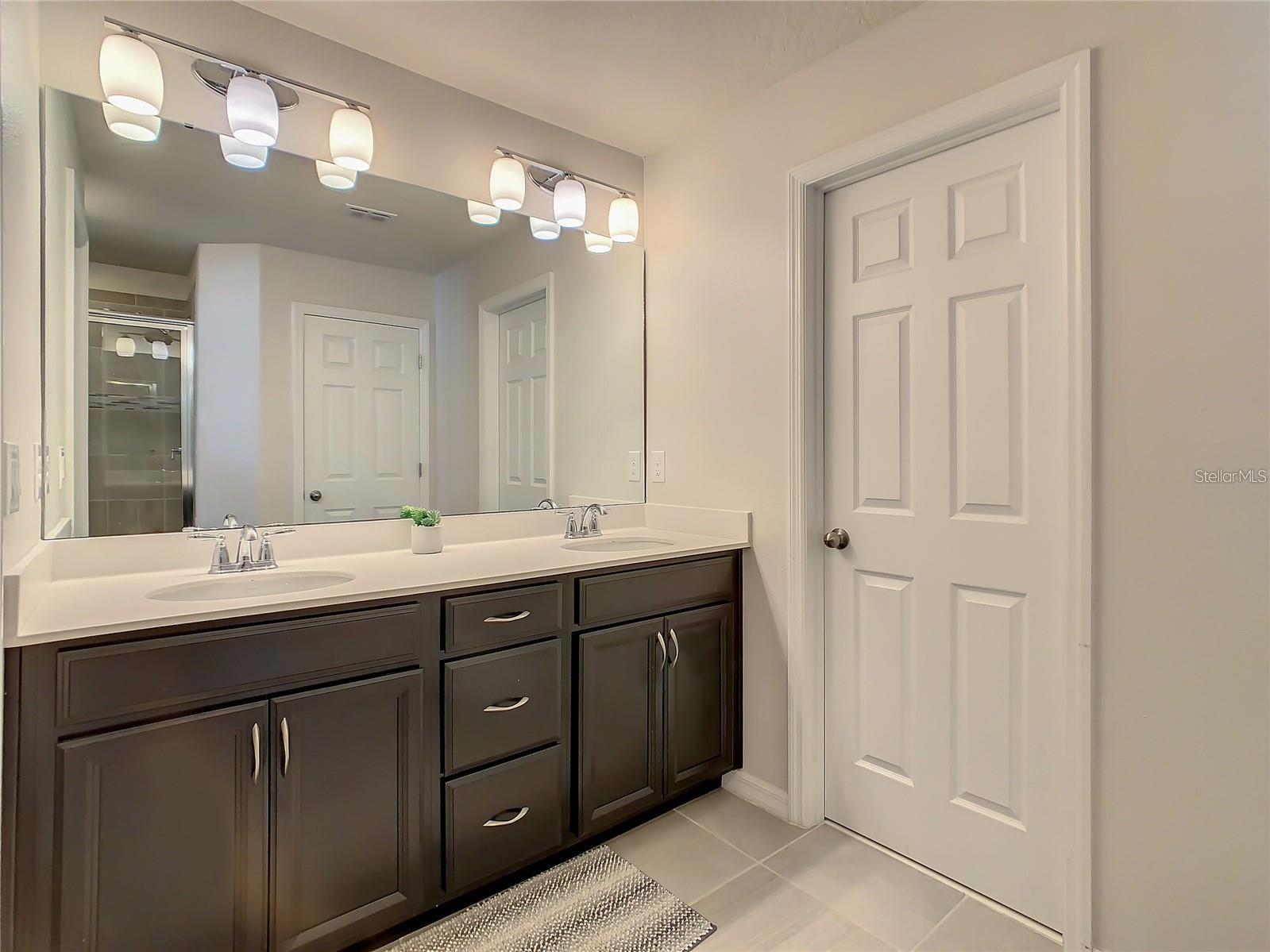 Image 38 of 62 For 2475 Fassona Drive