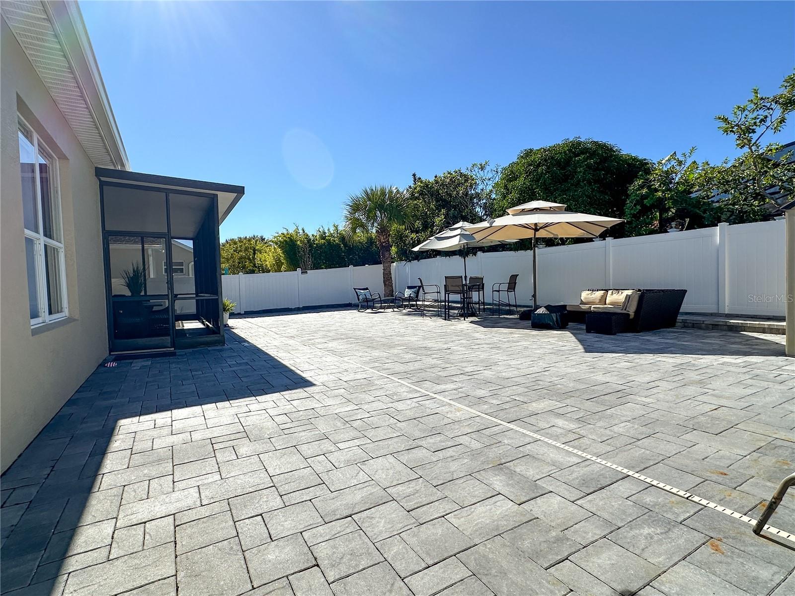 Image 28 of 33 For 14037 Eylewood Drive