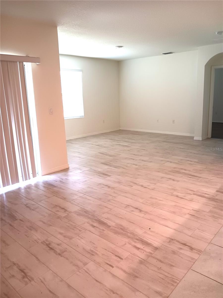 Image 5 of 17 For 260 Sofia Lane