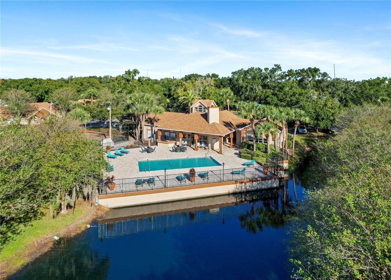 Image 27 of 37 For 5468 Michigan Street 4