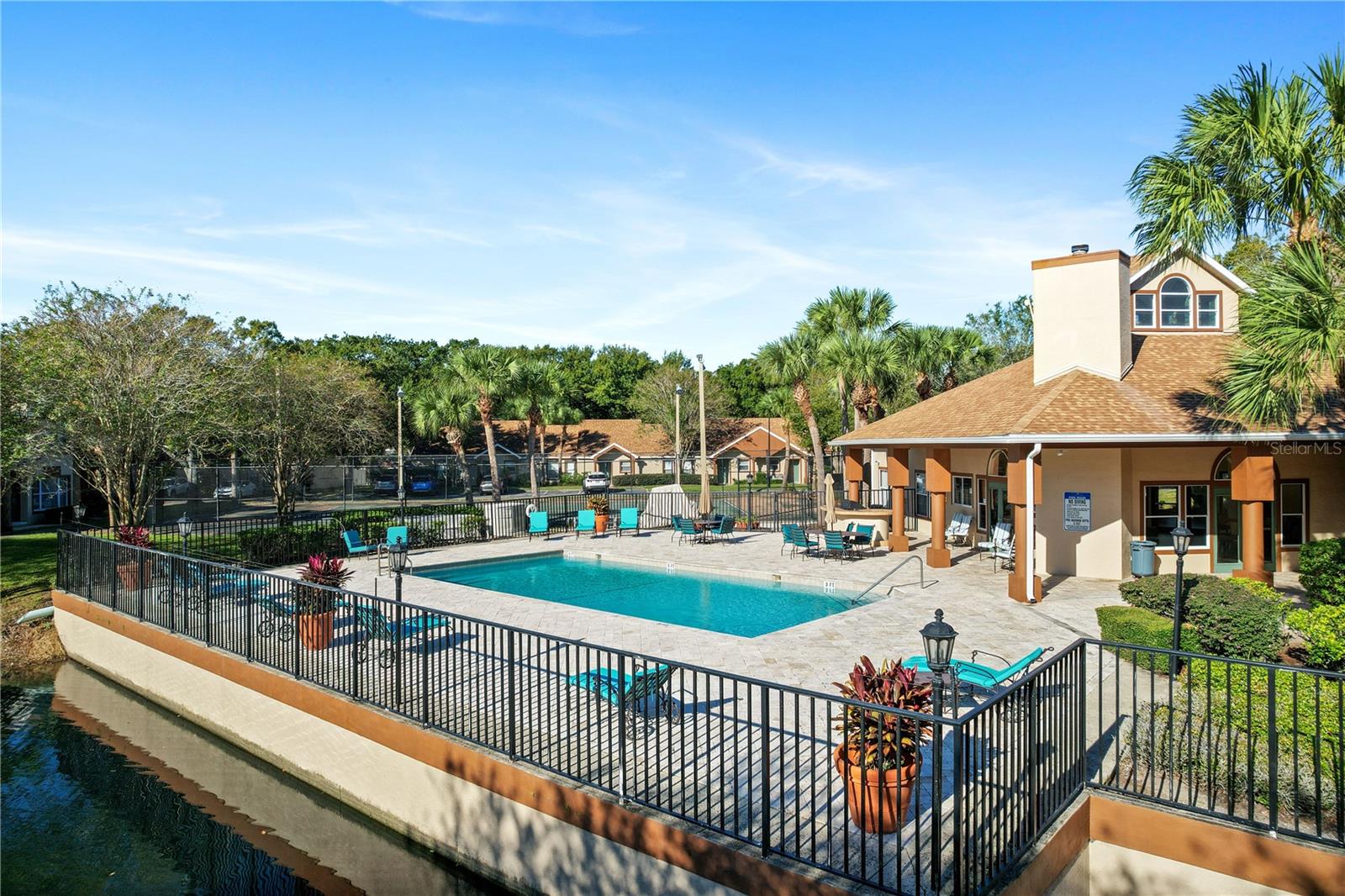 Image 29 of 37 For 5468 Michigan Street 4