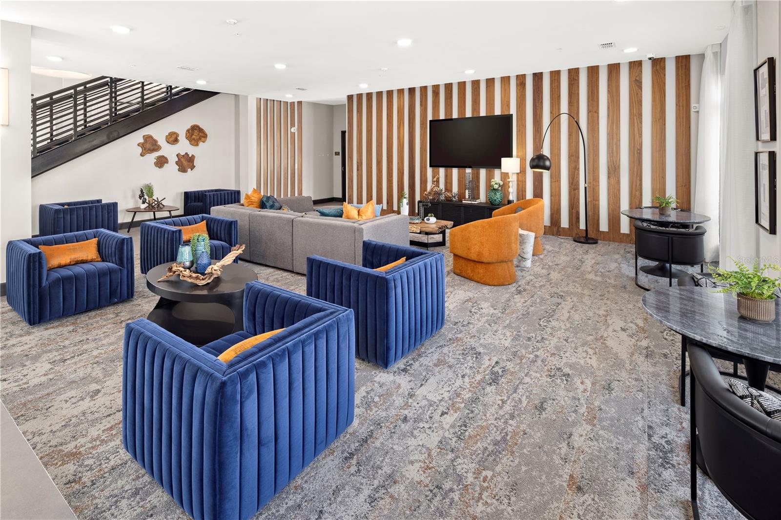 Image 24 of 30 For 5256 International Drive A2