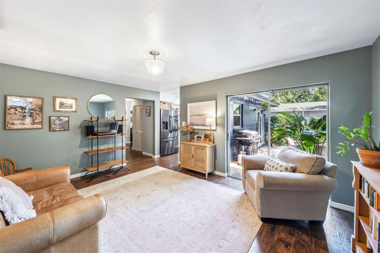 Image 14 of 27 For 8619 Veridian Drive