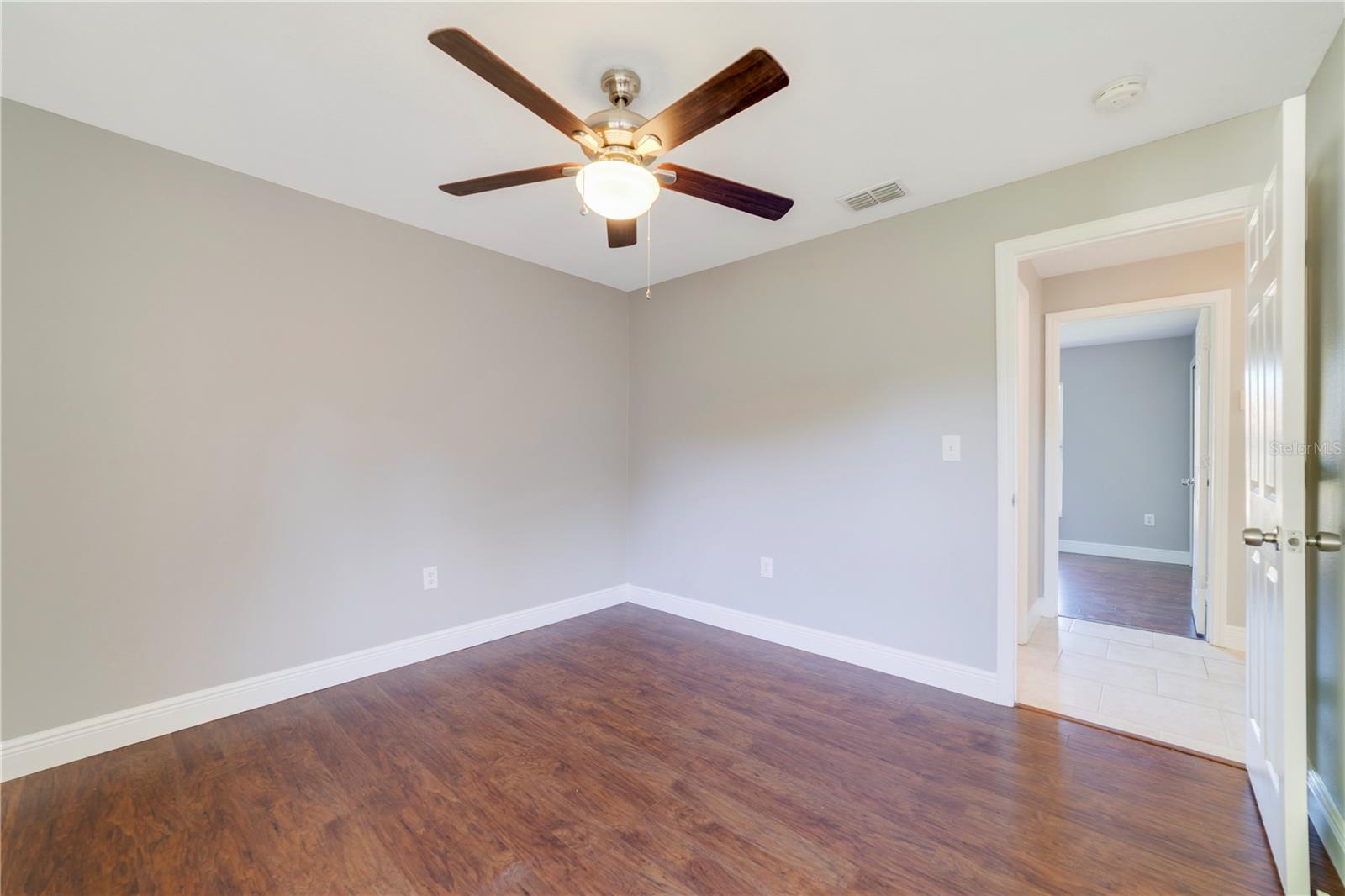 Image 16 of 25 For 324 Oakpark Loop