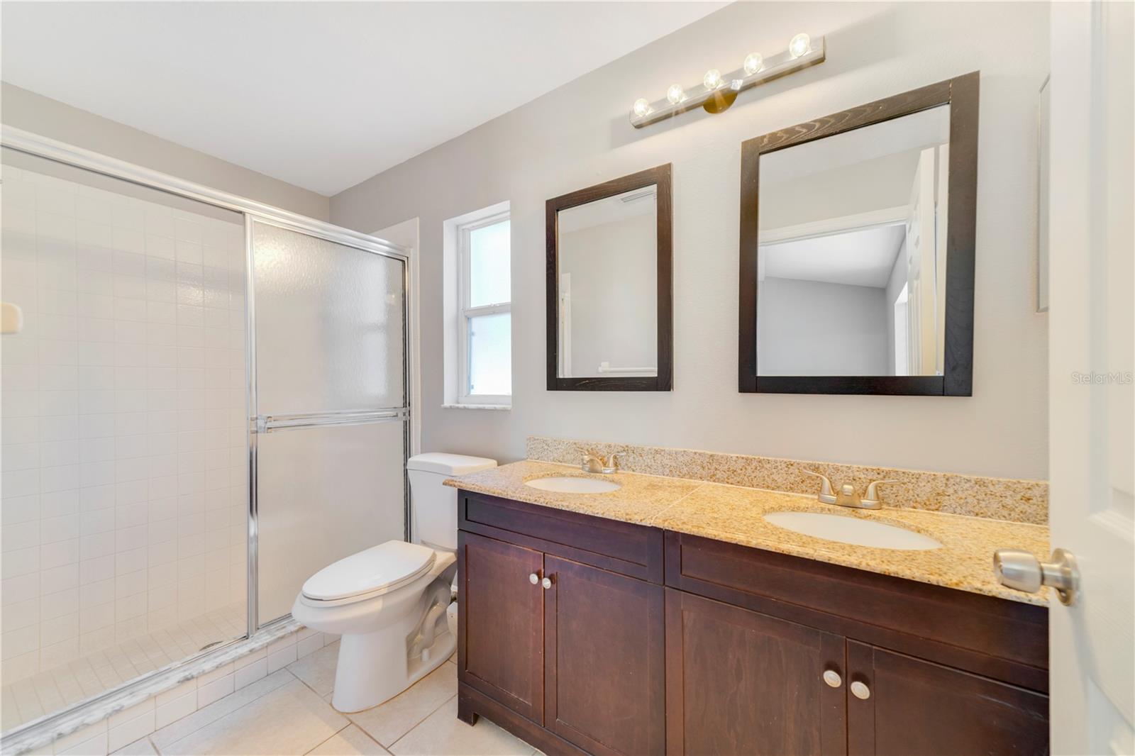 Image 21 of 25 For 324 Oakpark Loop