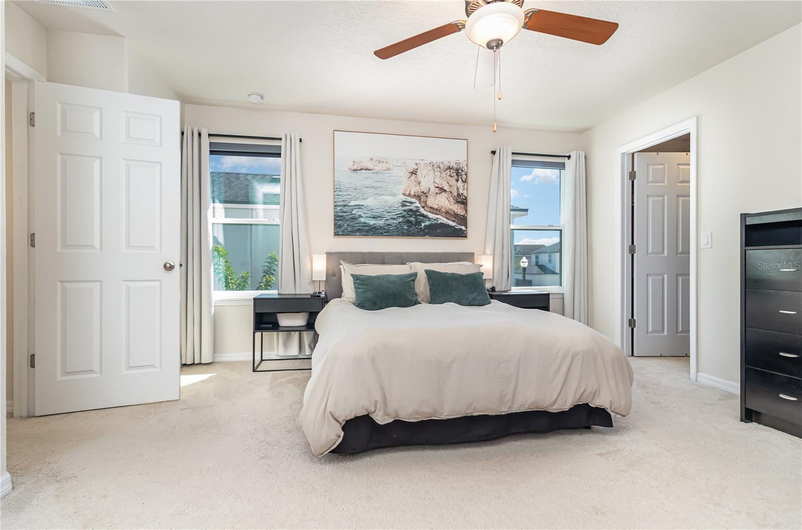 Listing photo id 15 for 4719 Northlawn Way