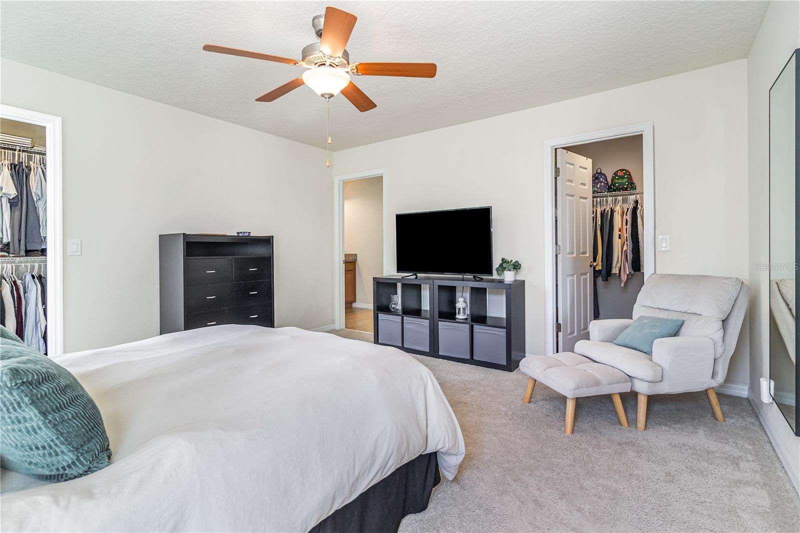 Listing photo id 17 for 4719 Northlawn Way