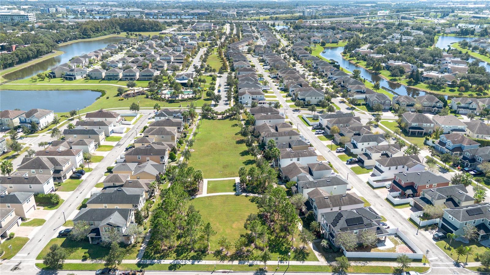 Listing photo id 0 for 4719 Northlawn Way