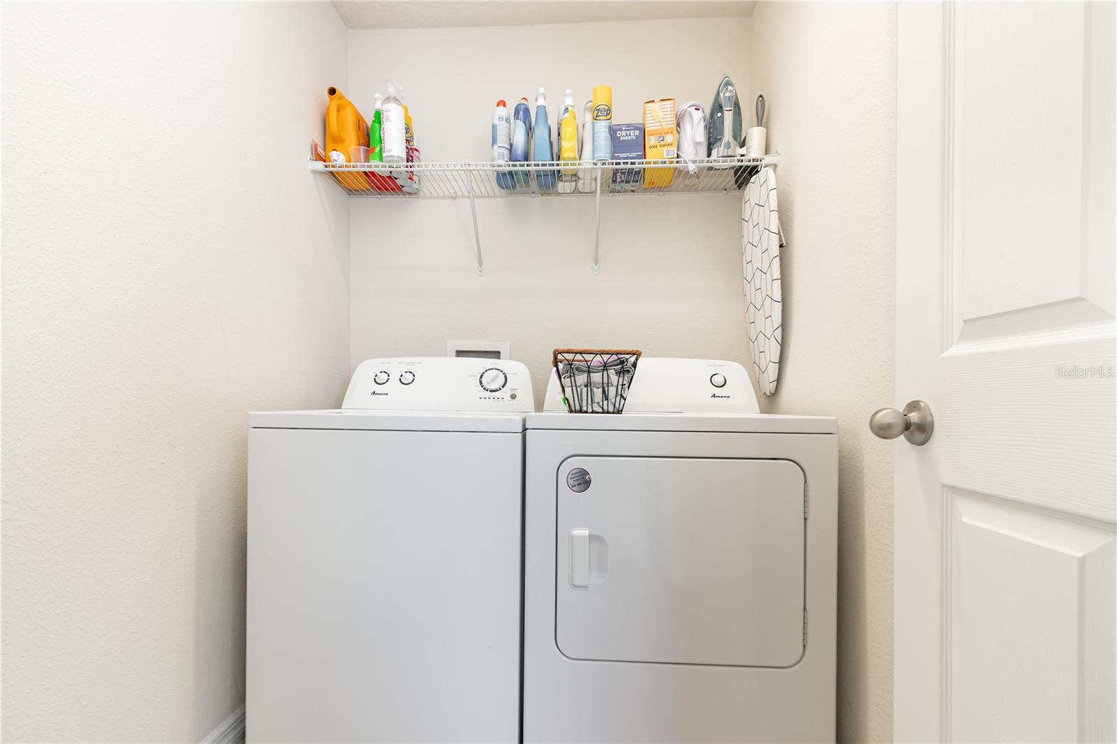 Listing photo id 19 for 4719 Northlawn Way