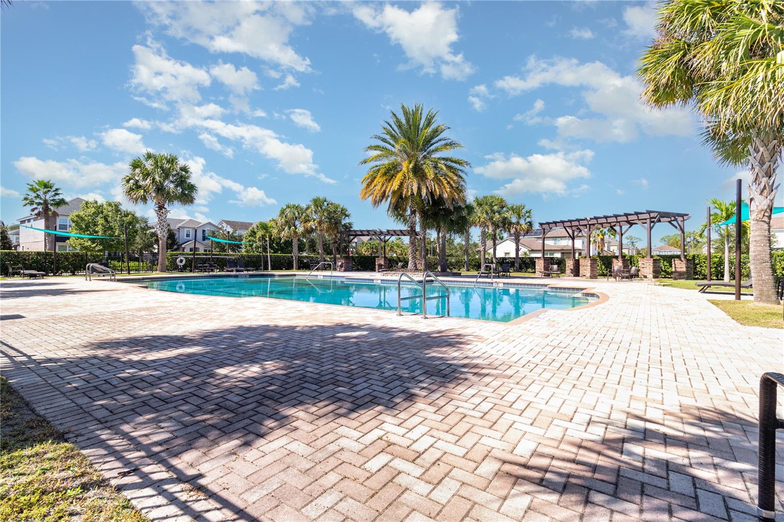 Listing photo id 25 for 4719 Northlawn Way