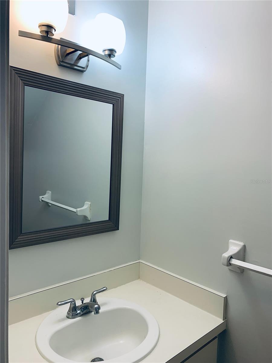 Image 17 of 23 For 200 Saint Andrews Boulevard 2903