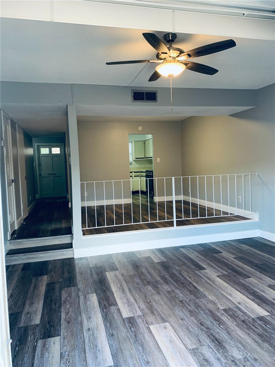 Image 4 of 23 For 200 Saint Andrews Boulevard 2903