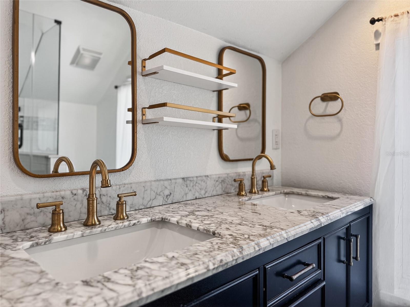 Image 26 of 56 For 1016 Washington Avenue