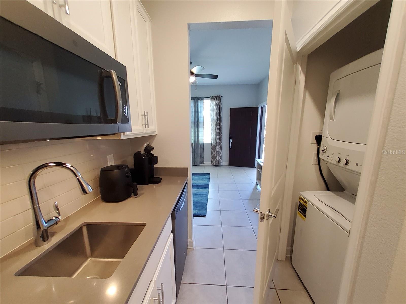 Image 10 of 14 For 160 Taft Drive B