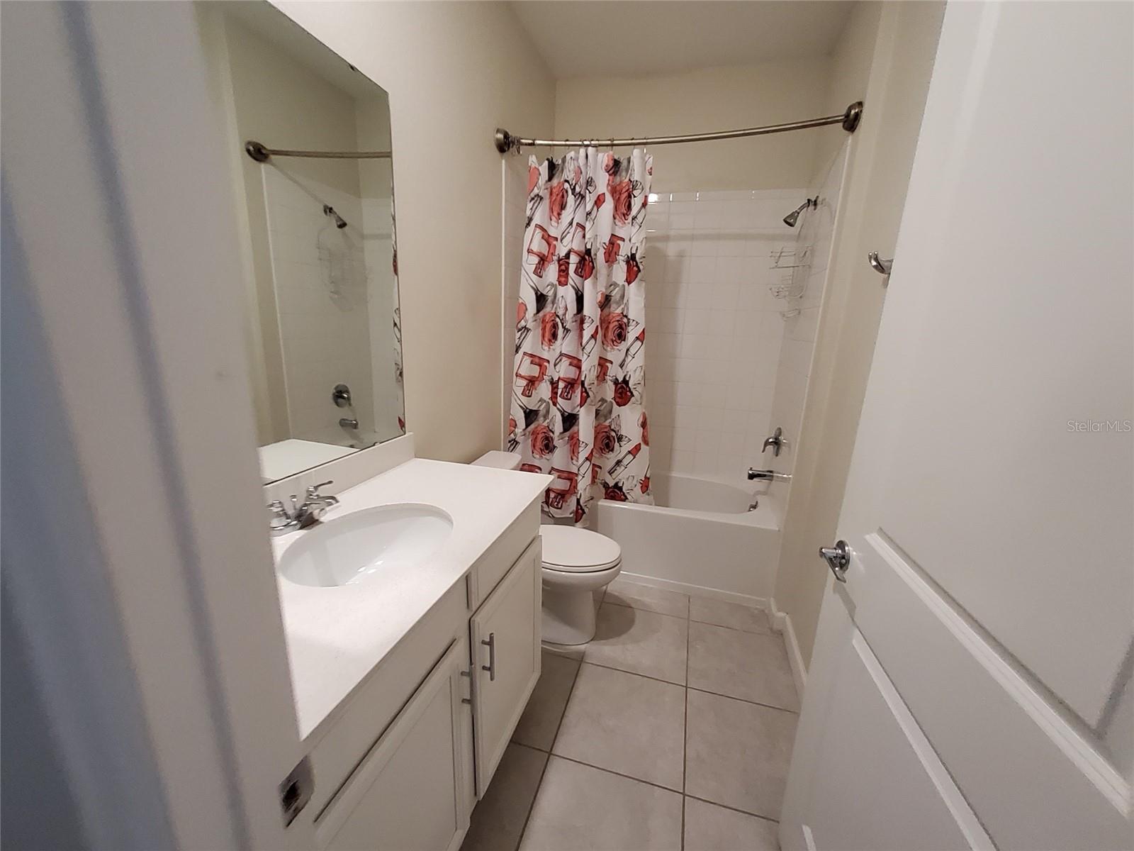 Image 12 of 14 For 160 Taft Drive B