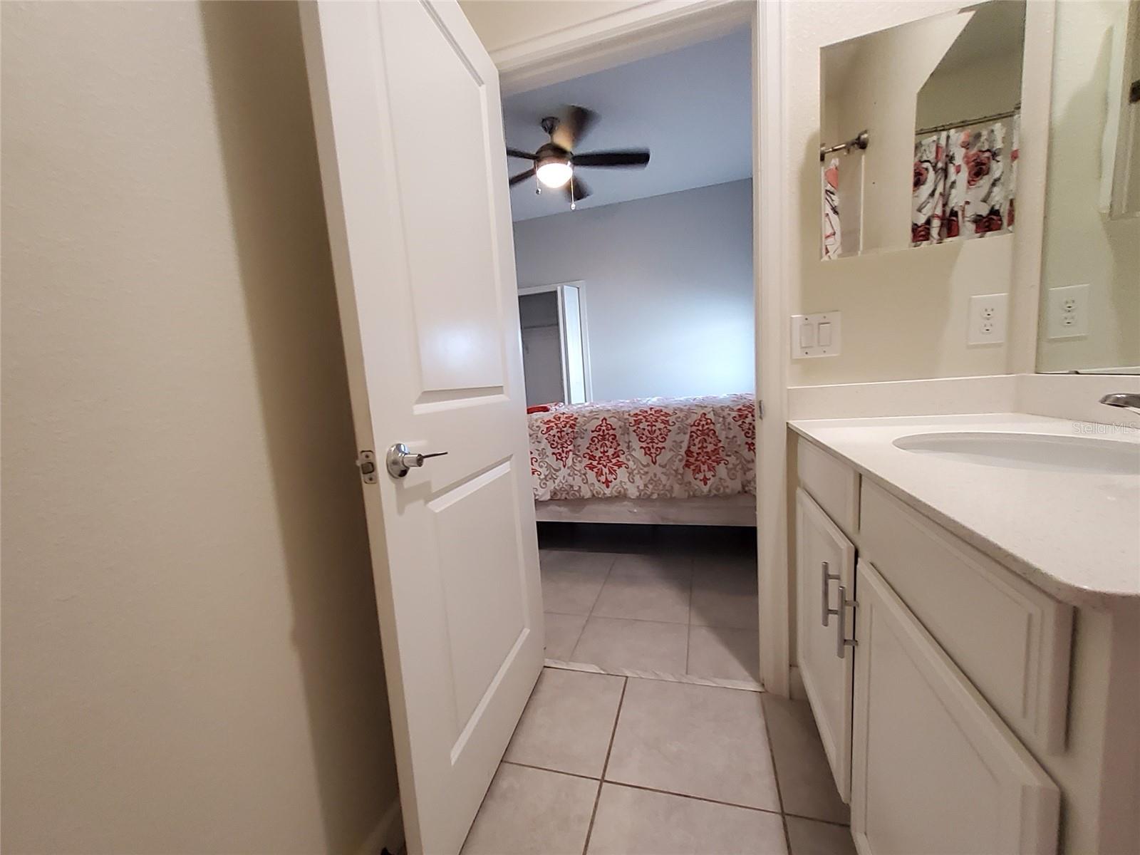 Image 14 of 14 For 160 Taft Drive B