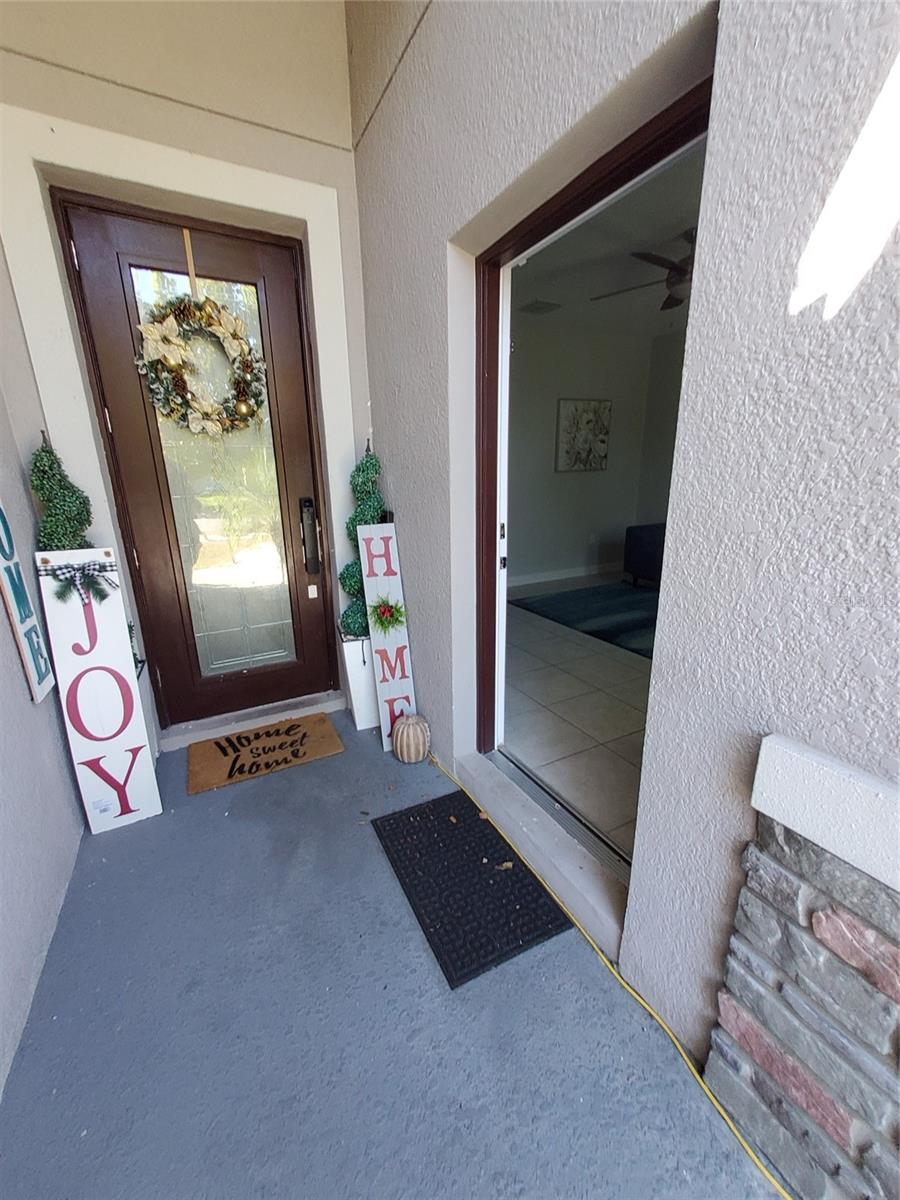 Image 3 of 14 For 160 Taft Drive B