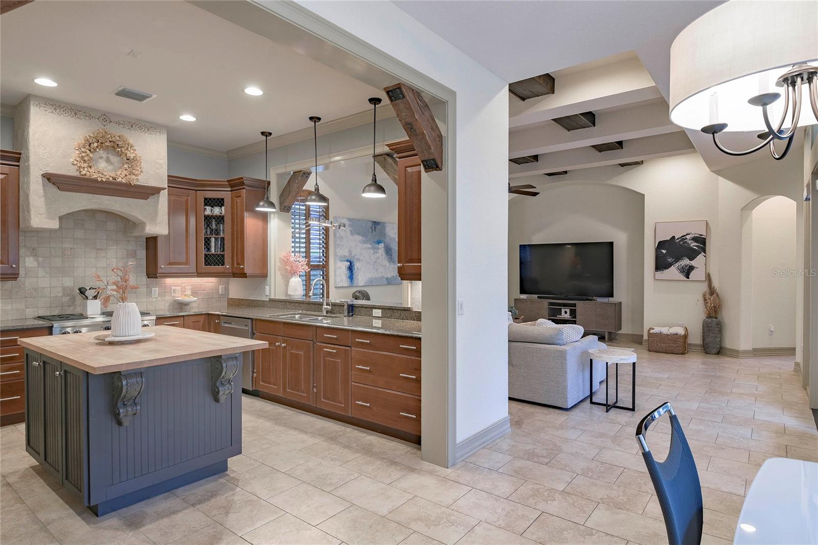 Image 17 of 58 For 1408 Chapman Circle