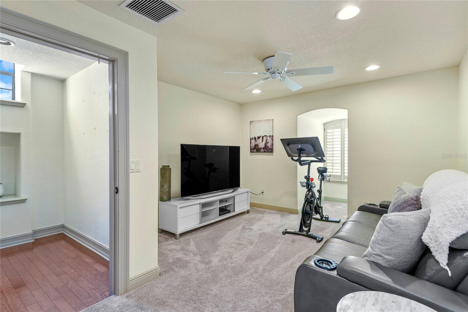 Image 35 of 58 For 1408 Chapman Circle