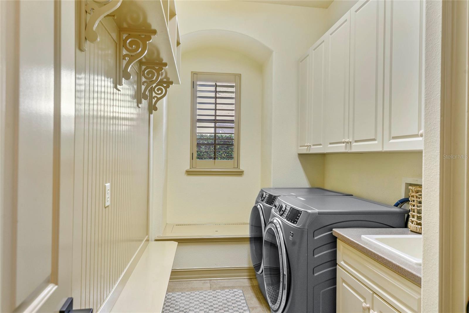 Image 42 of 58 For 1408 Chapman Circle