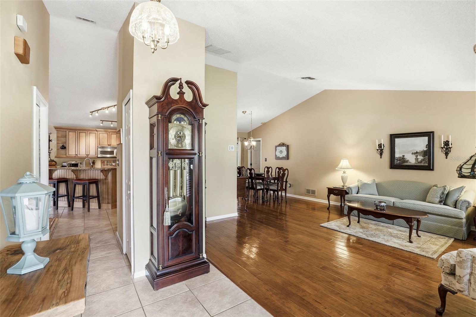 Listing photo id 1 for 3156 Rider Place