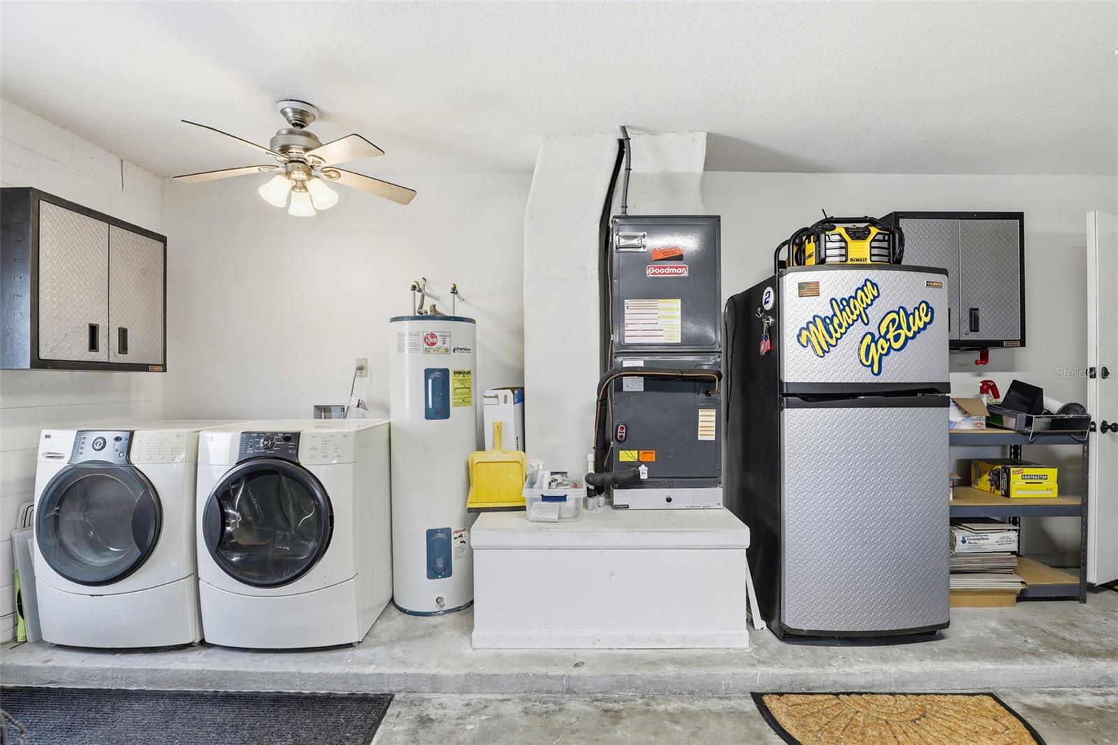 Listing photo id 35 for 3156 Rider Place