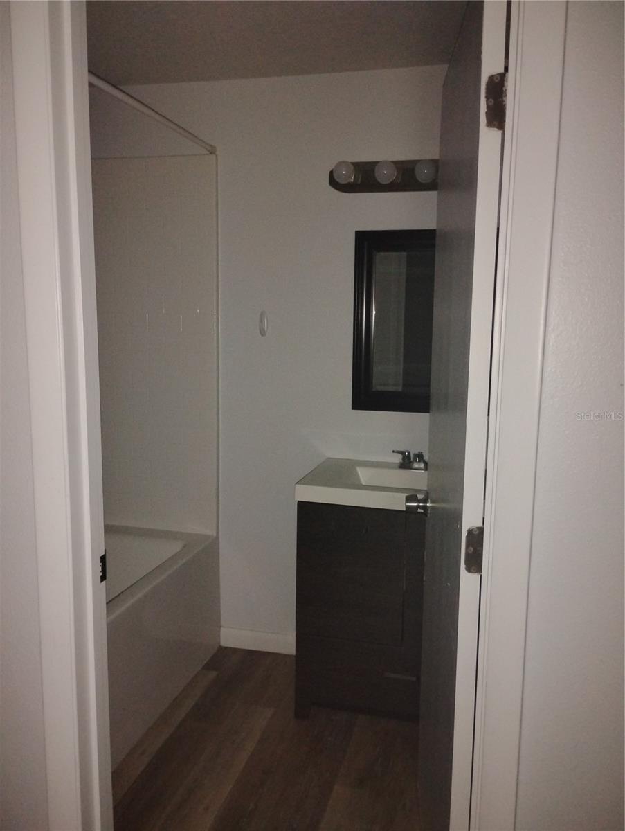 Image 15 of 22 For 2549 Grassy Point Drive 203