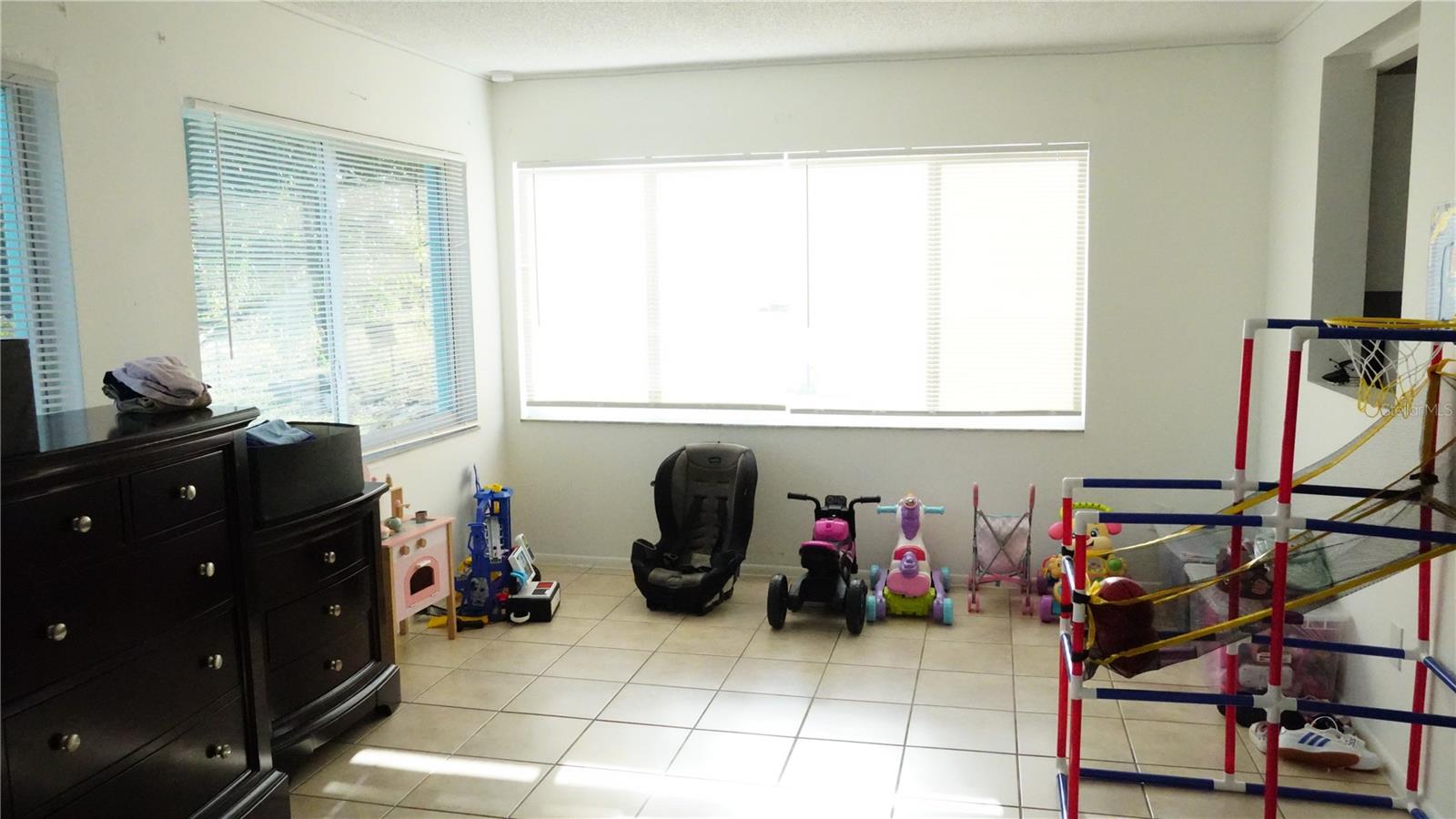 Image 7 of 16 For 5106 Lee Circle S