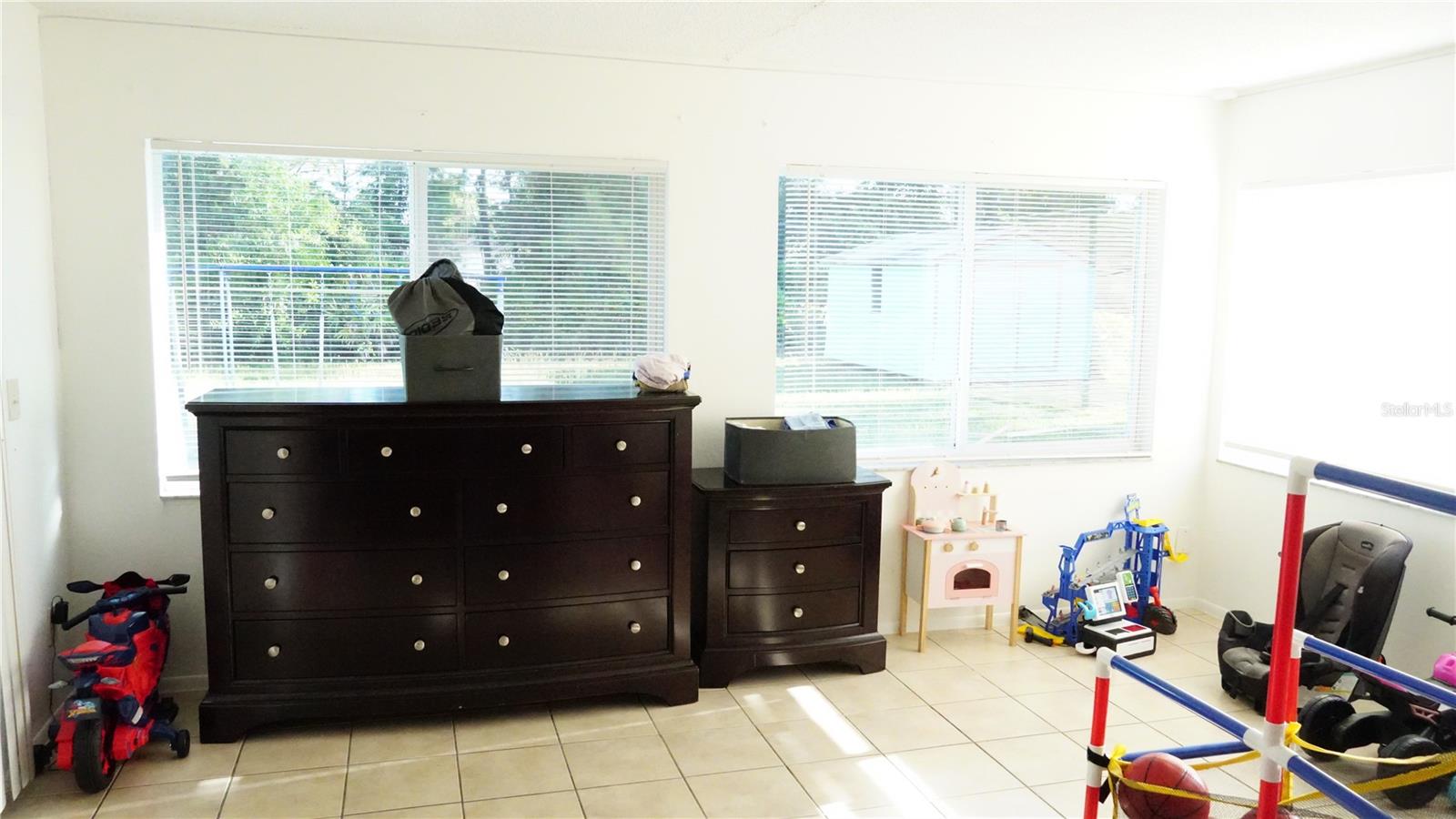 Image 8 of 16 For 5106 Lee Circle S