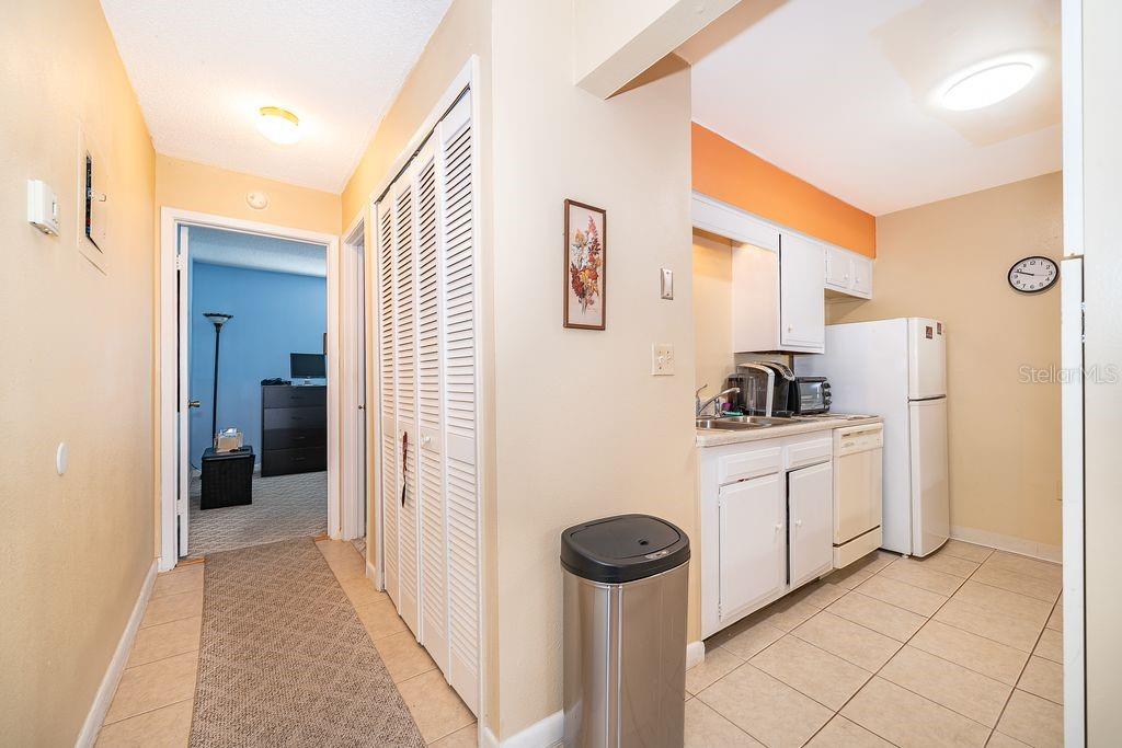 Image 9 of 18 For 525 Conway Road S 168