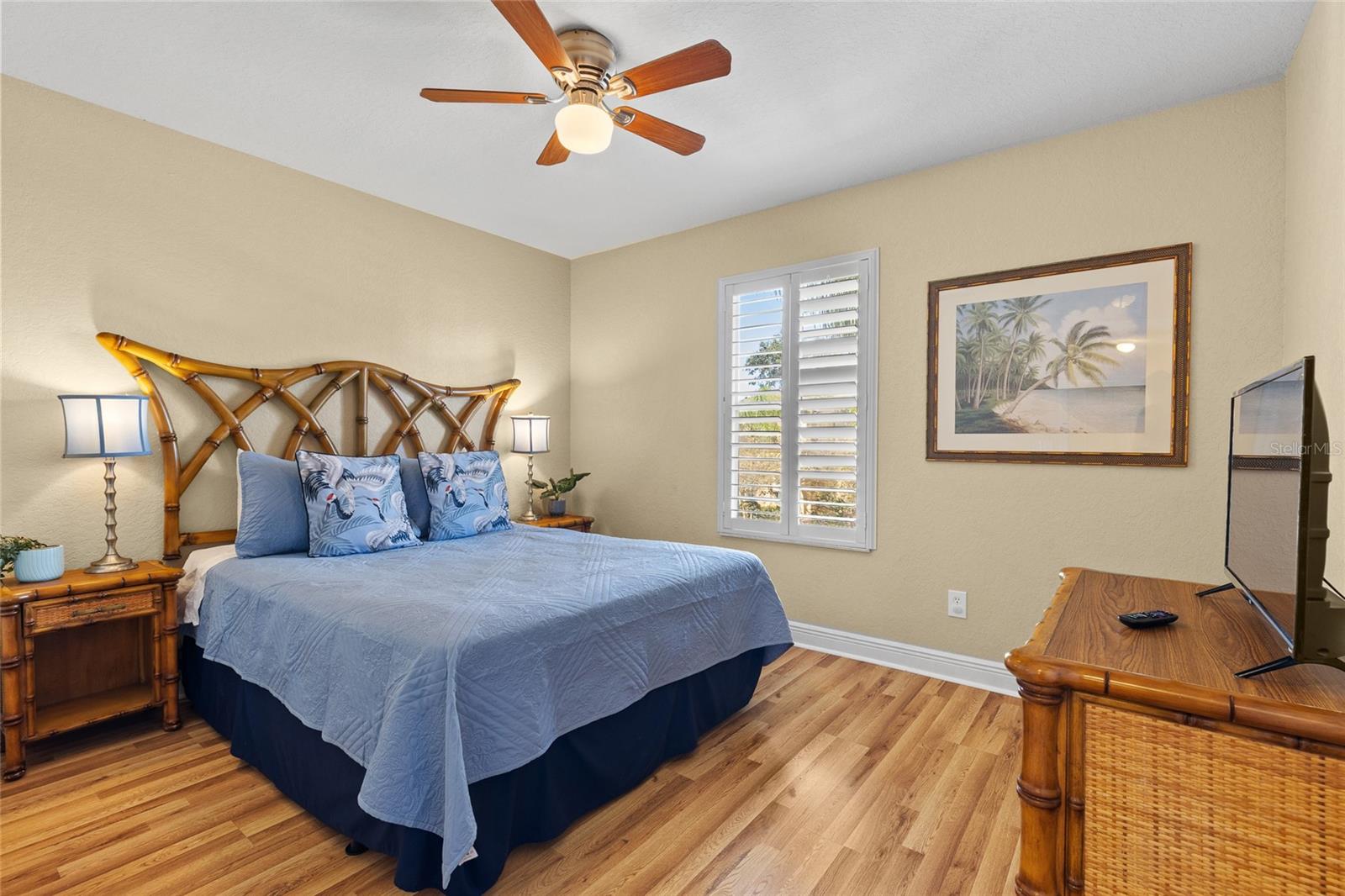 Image 12 of 29 For 3254 Calabria Avenue 3254