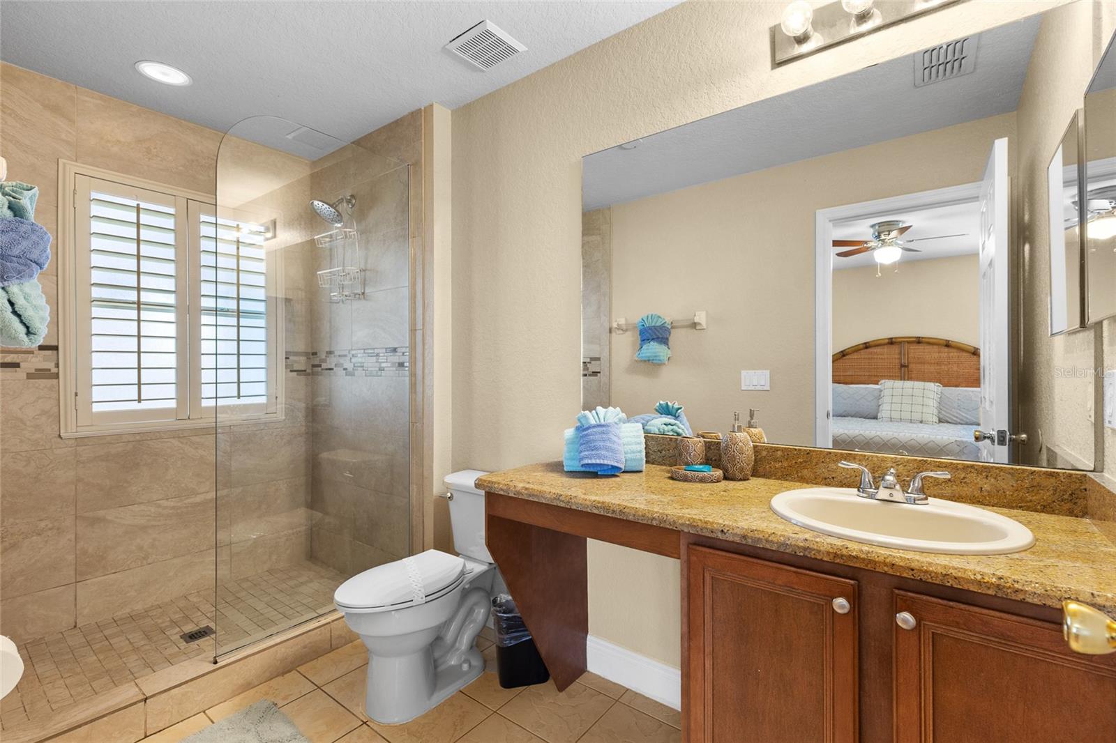 Image 21 of 29 For 3254 Calabria Avenue 3254