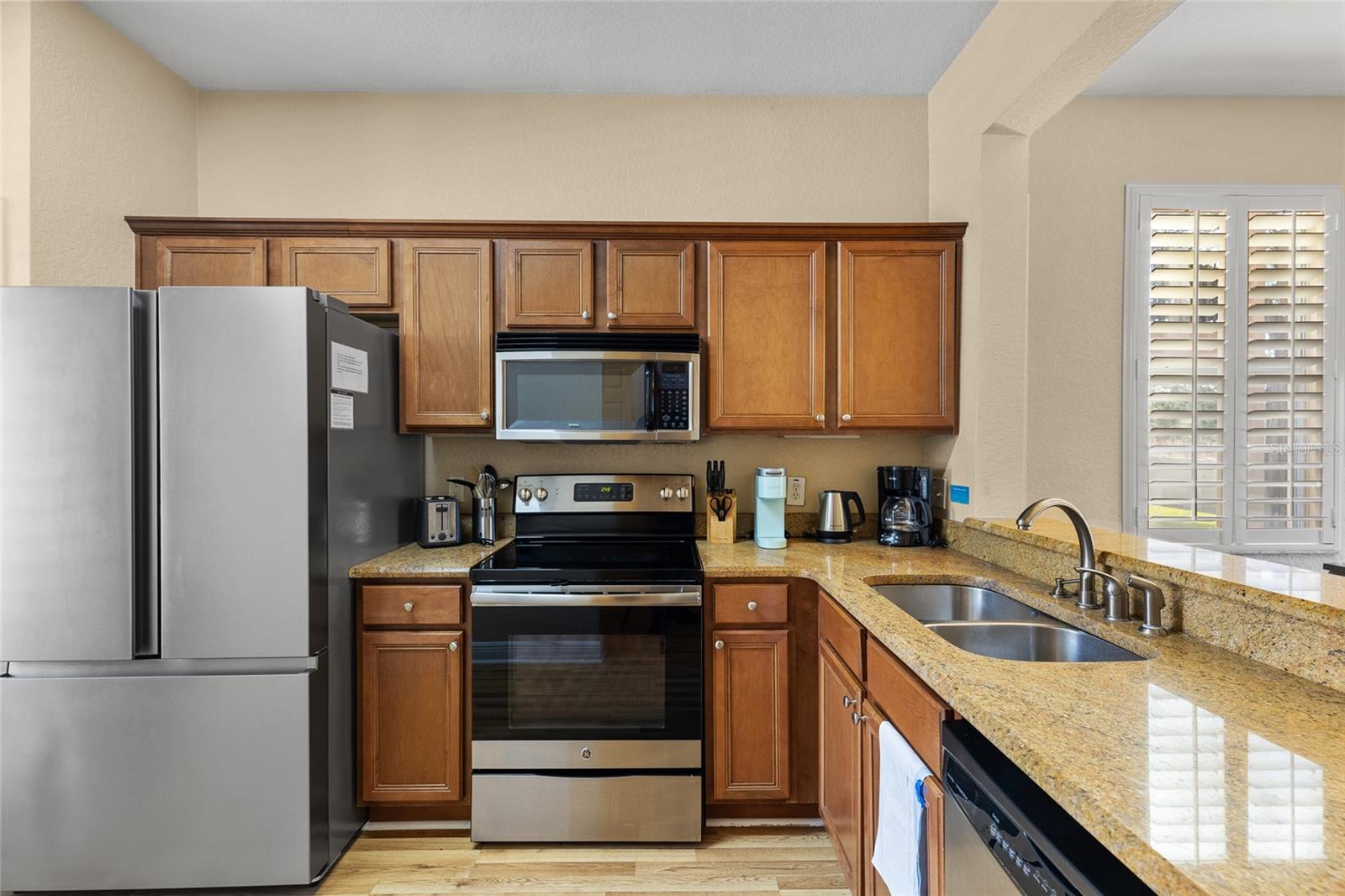 Image 3 of 29 For 3254 Calabria Avenue 3254