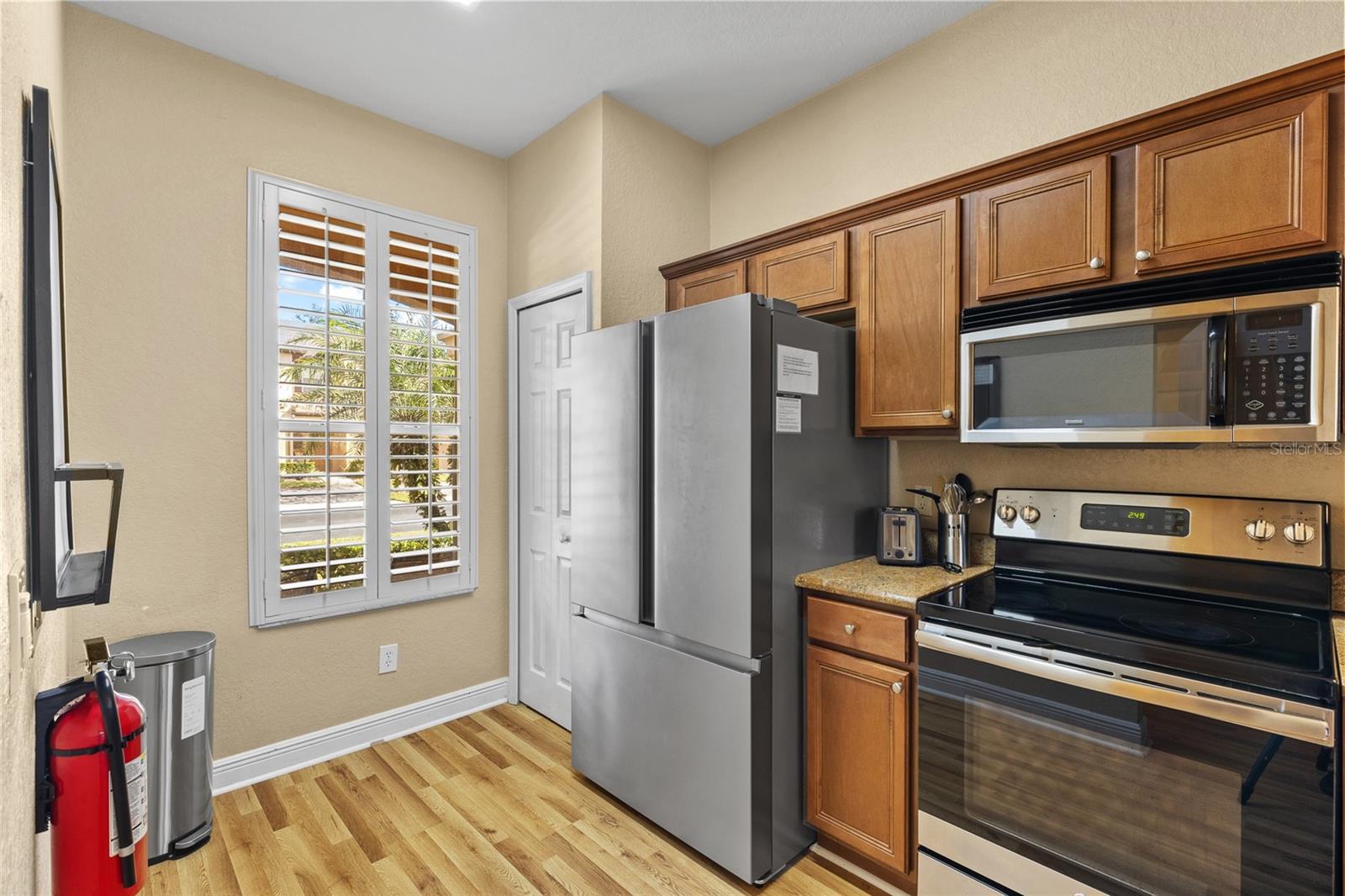 Image 4 of 29 For 3254 Calabria Avenue 3254