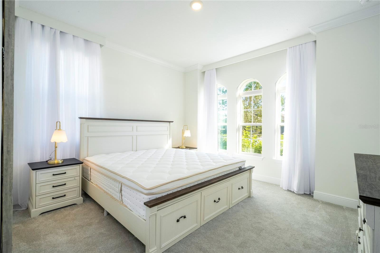 Listing photo id 8 for 4495 Lions Gate Avenue