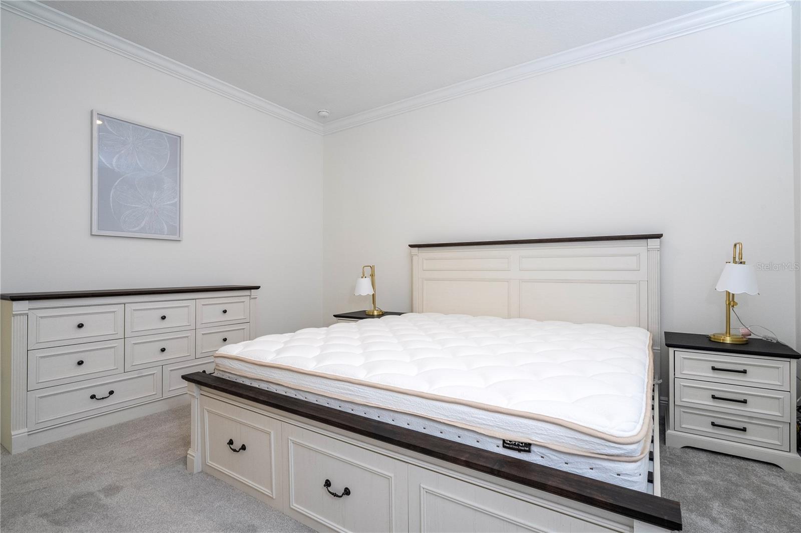 Listing photo id 15 for 4495 Lions Gate Avenue