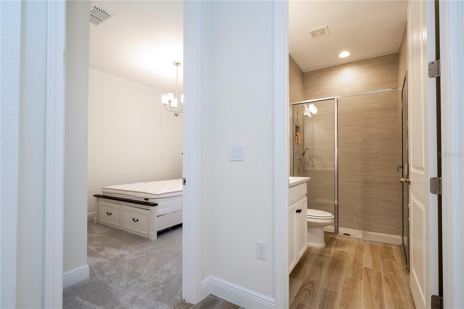 Listing photo id 39 for 4495 Lions Gate Avenue