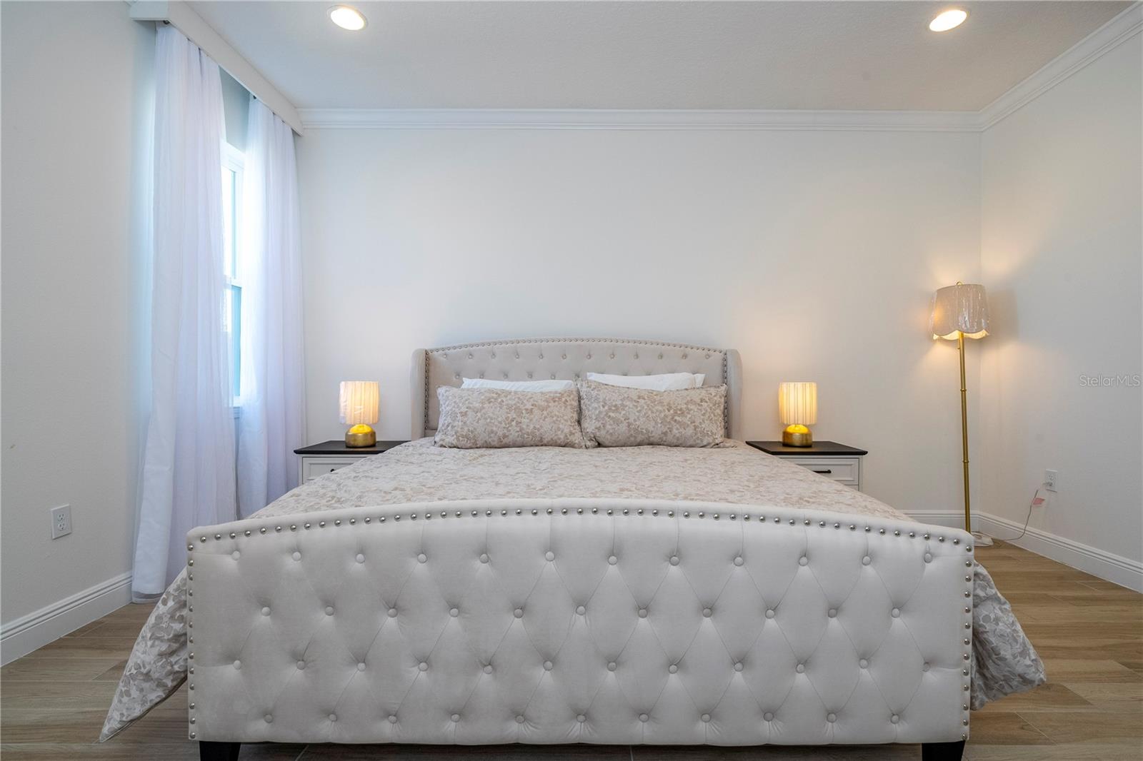 Listing photo id 45 for 4495 Lions Gate Avenue