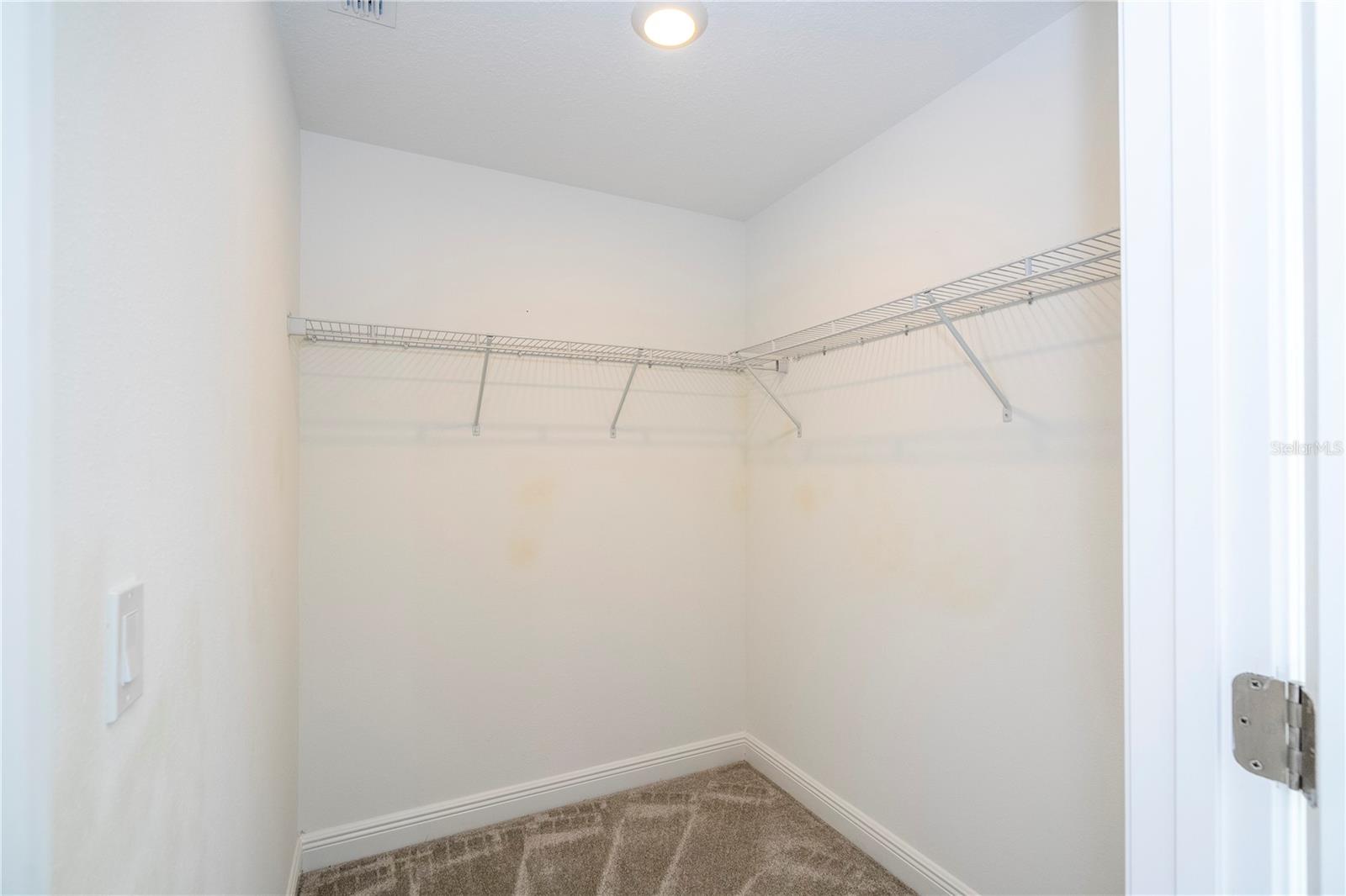 Listing photo id 65 for 4495 Lions Gate Avenue