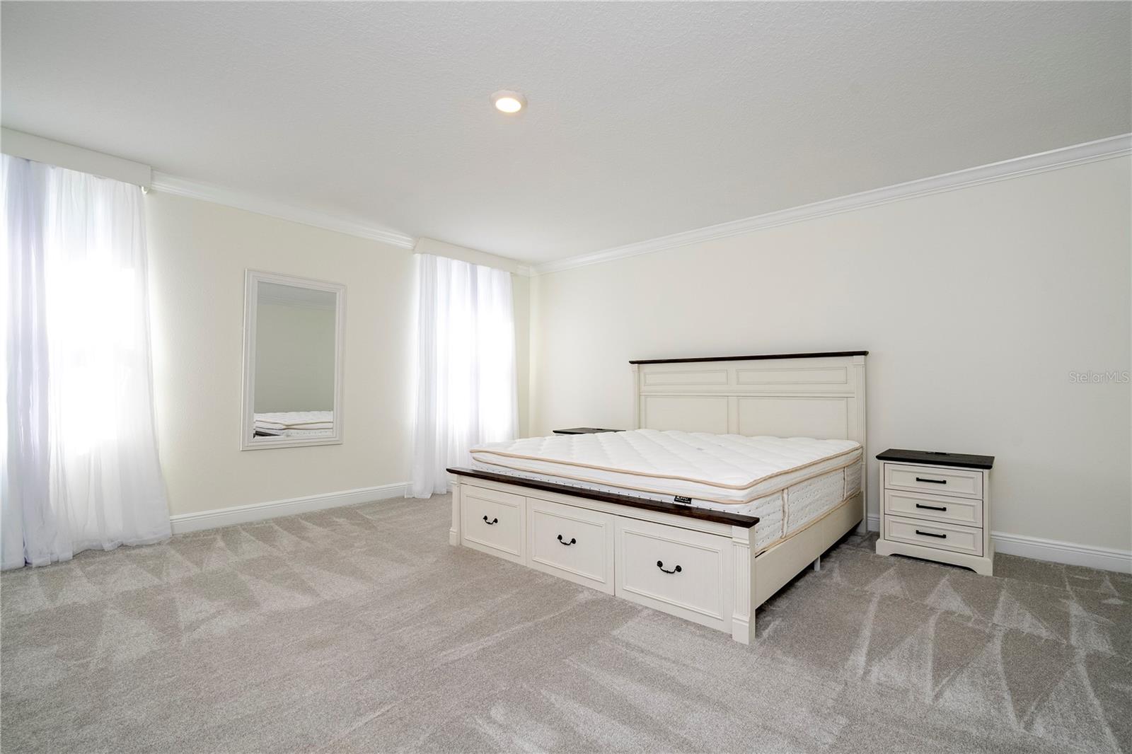 Listing photo id 66 for 4495 Lions Gate Avenue