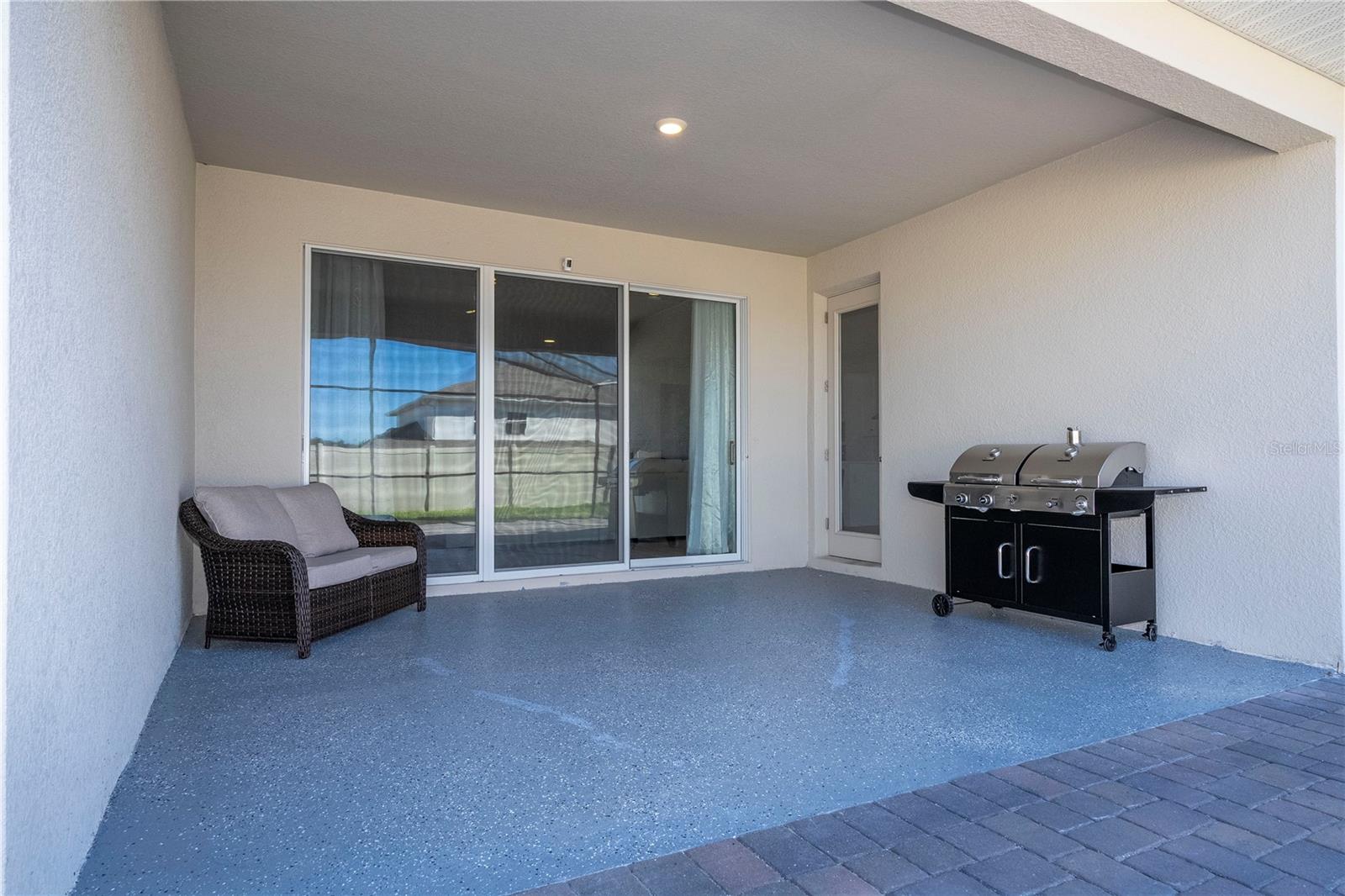 Listing photo id 74 for 4495 Lions Gate Avenue