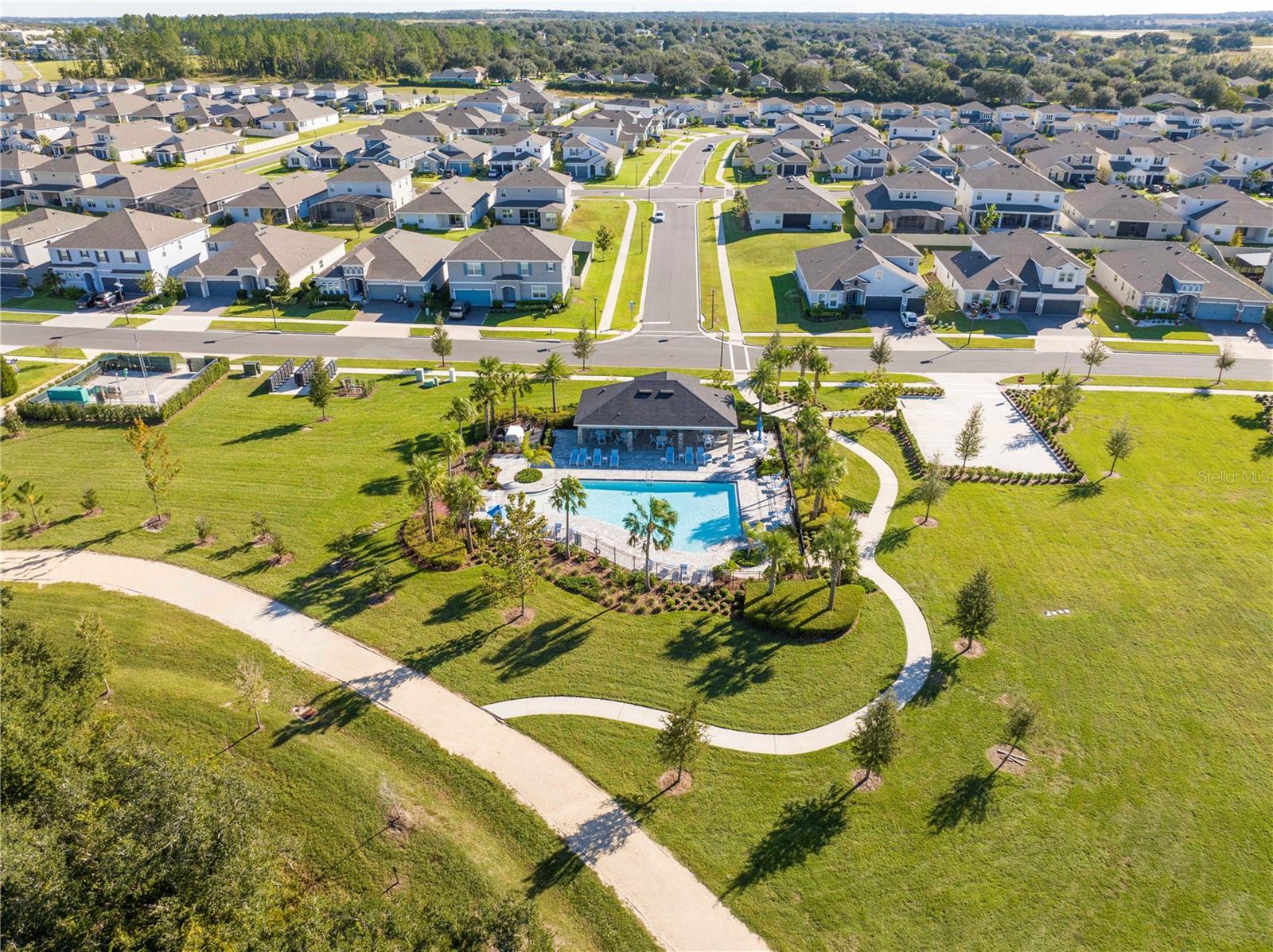 Listing photo id 87 for 4495 Lions Gate Avenue