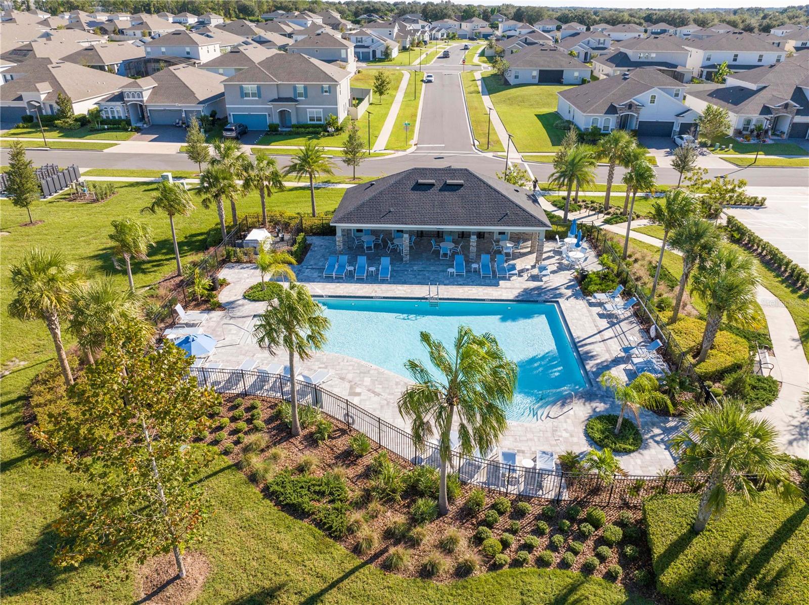 Listing photo id 89 for 4495 Lions Gate Avenue