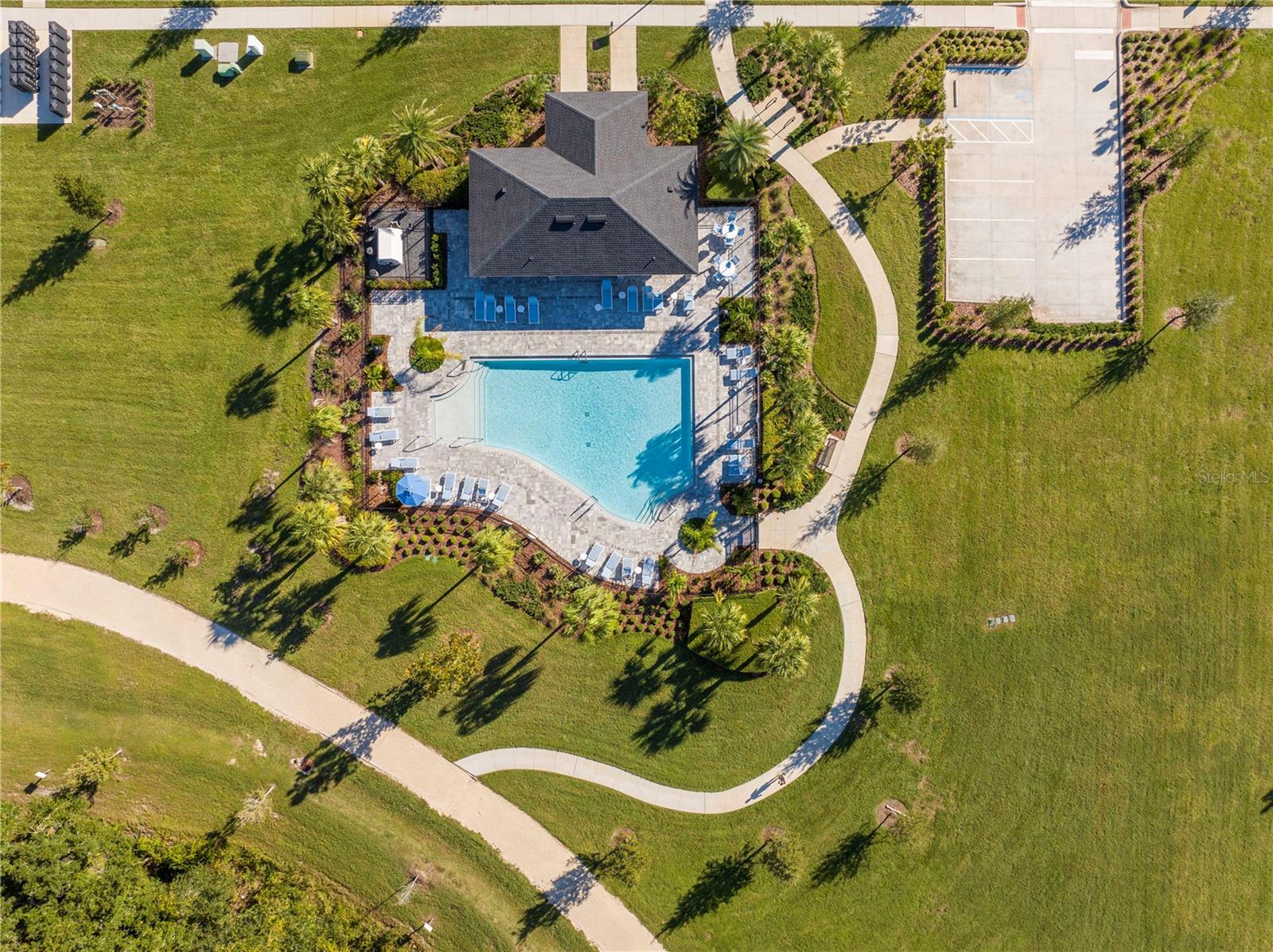 Listing photo id 90 for 4495 Lions Gate Avenue