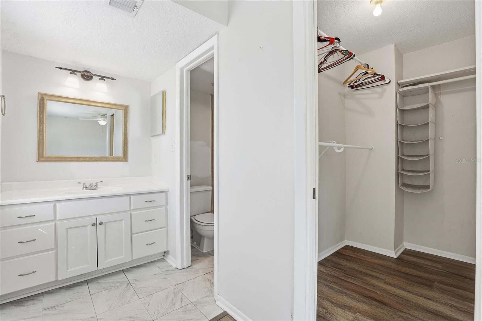 Image 21 of 44 For 161 Lago Vista Boulevard