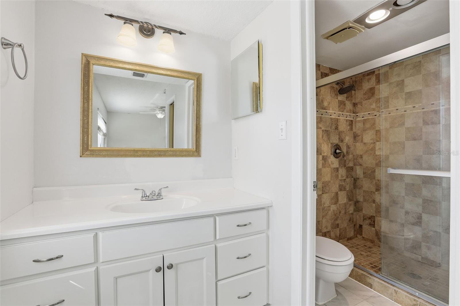 Image 23 of 44 For 161 Lago Vista Boulevard