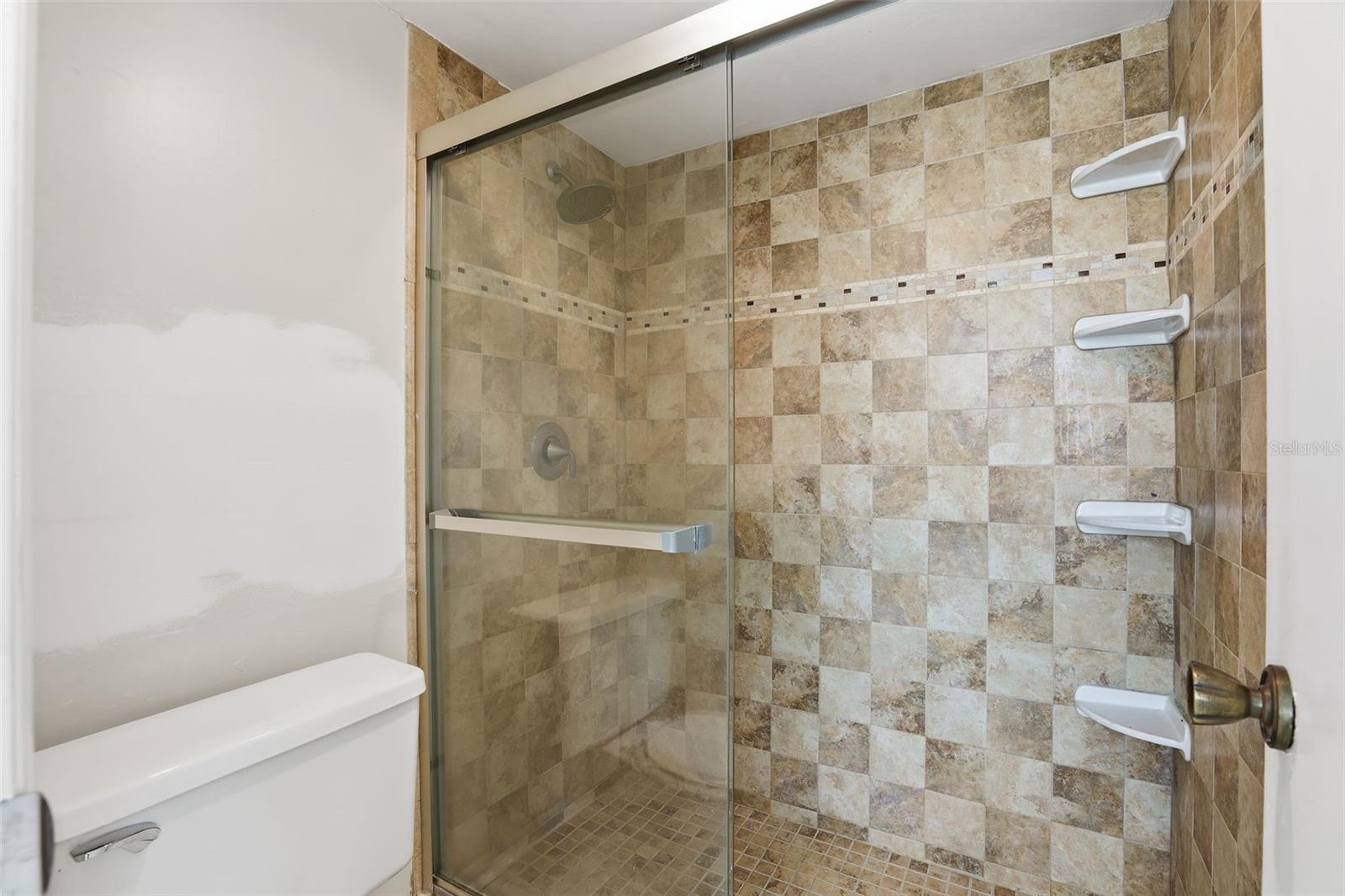 Image 24 of 44 For 161 Lago Vista Boulevard