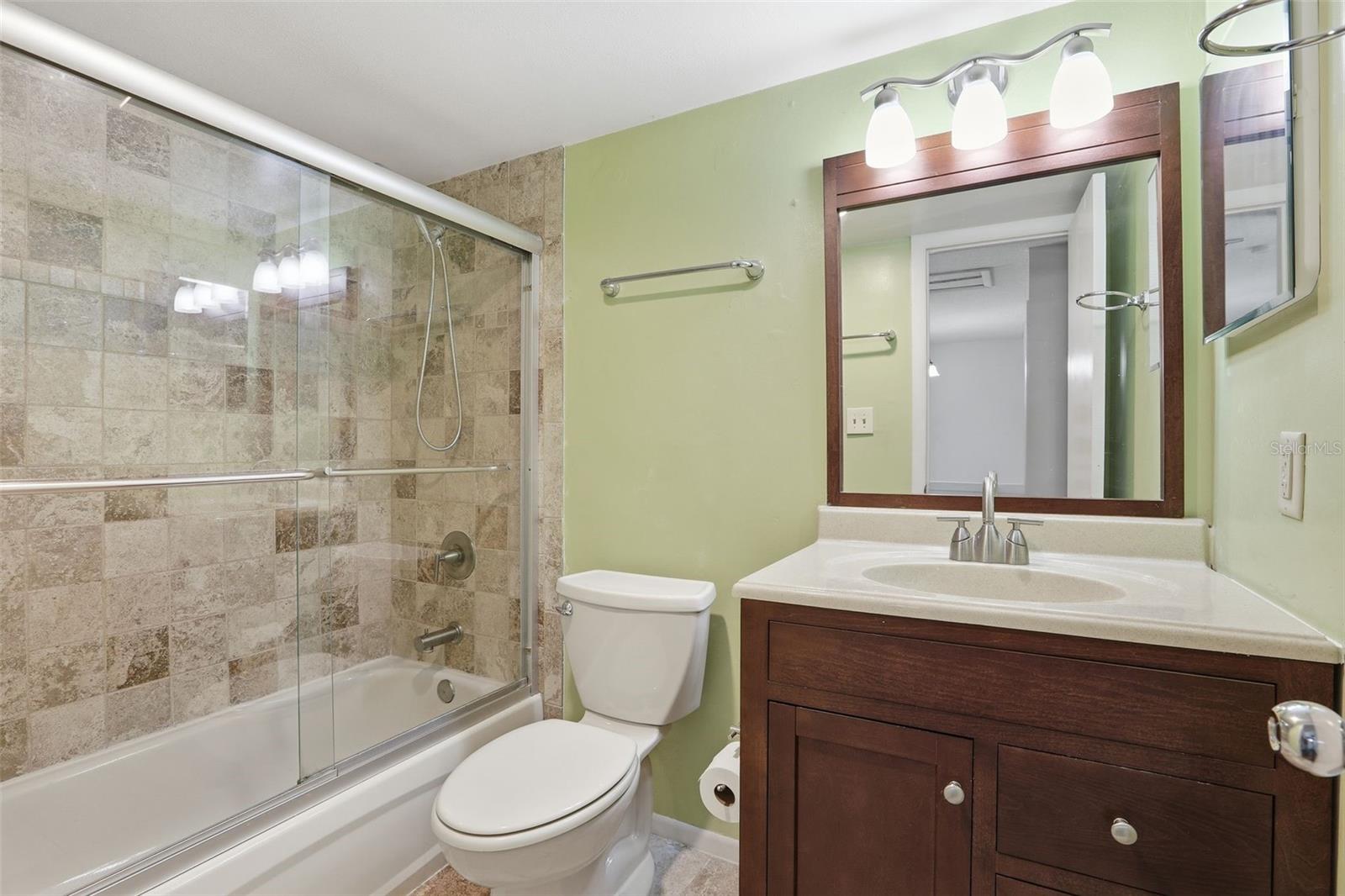 Image 28 of 44 For 161 Lago Vista Boulevard